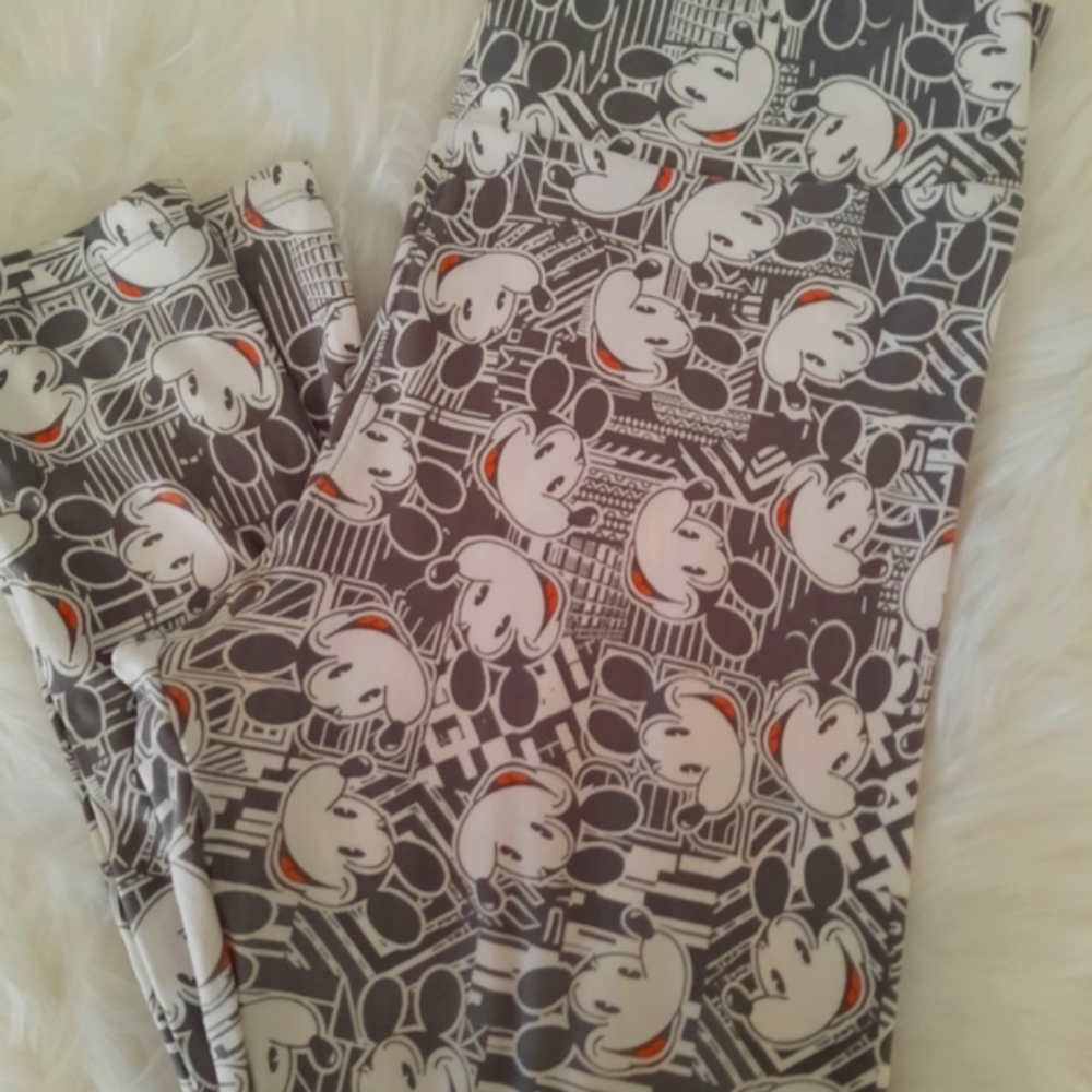 LulaRoe Disney leggings